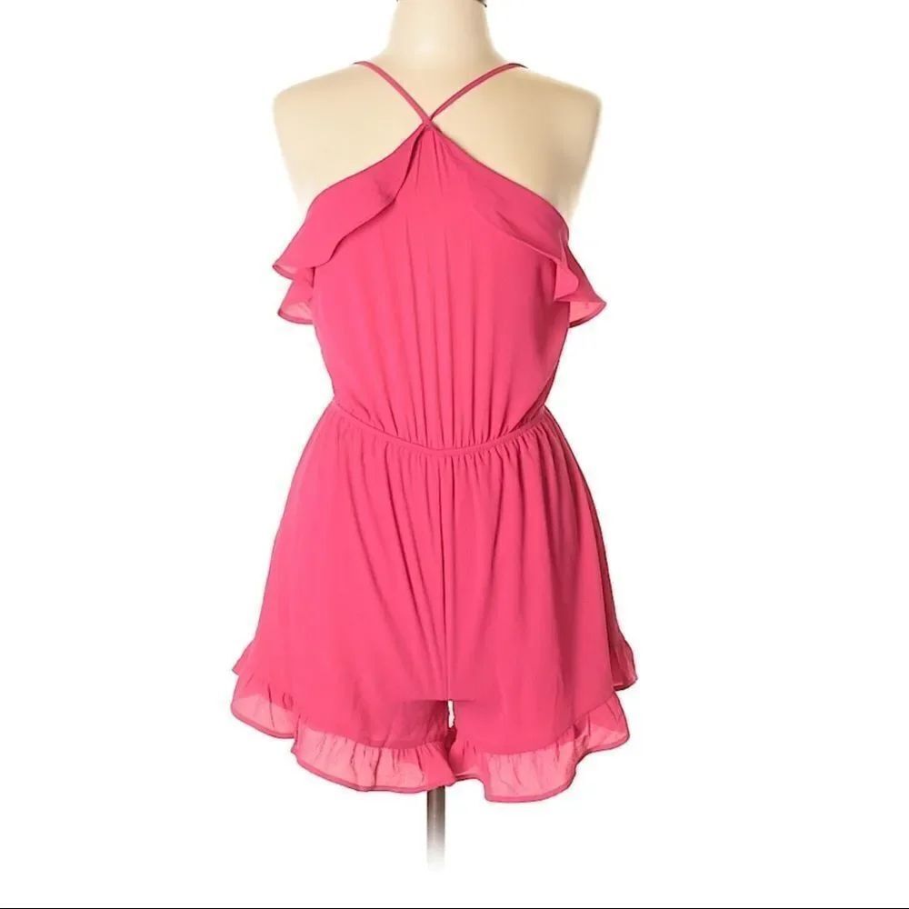 ✨ Monteau Los Angeles Ruffle Romper ✨